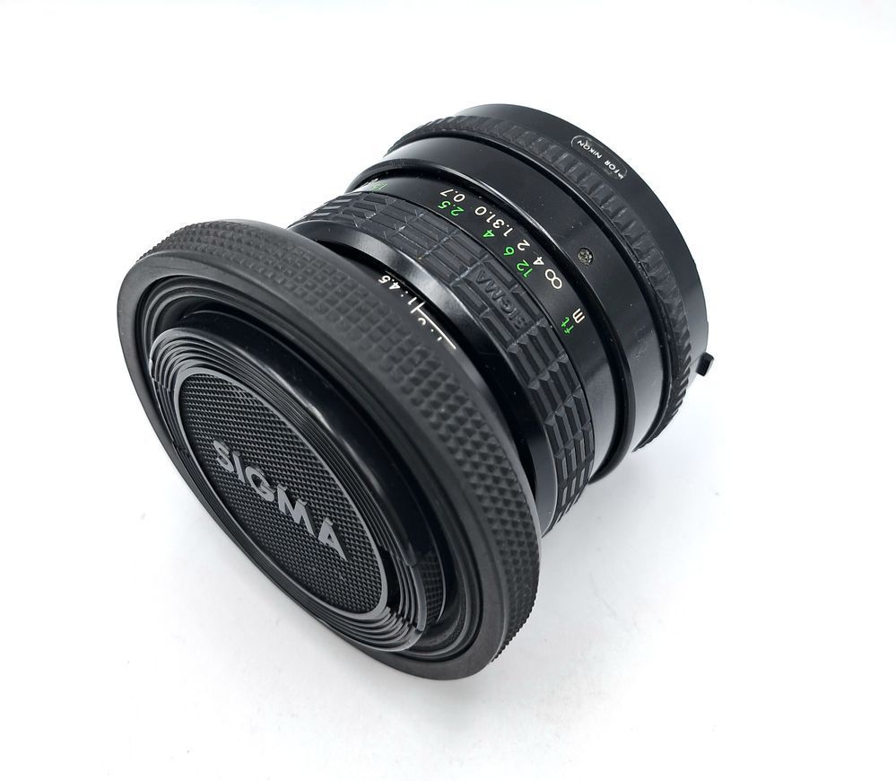 Sigma Mini-Wide 1:2.8 f=28mm Multi-Coated