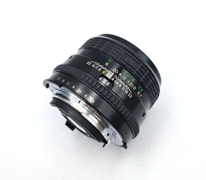 Sigma Mini-Wide 1:2.8 f=28mm Multi-Coated
