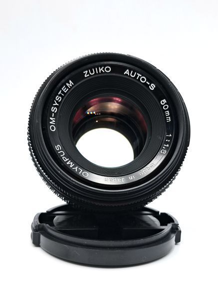 Olympus OM-System Zuiko Auto-S 1:1.8 f=50mm