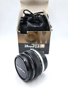 Olympus OM-System Zuiko Auto-W 24mm 1:2.8