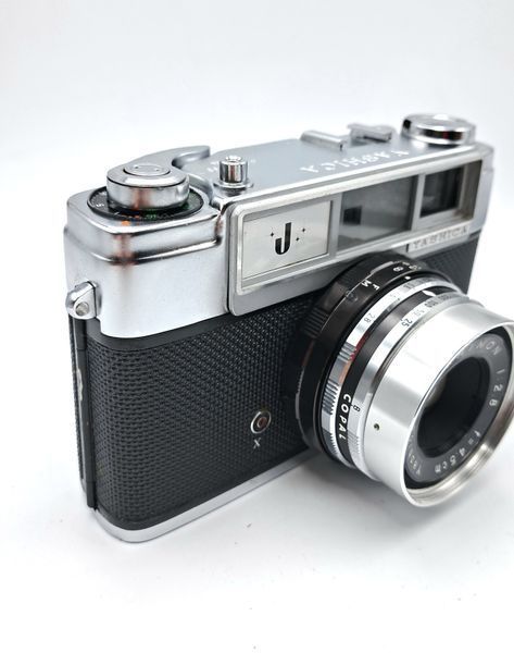 Yashica J