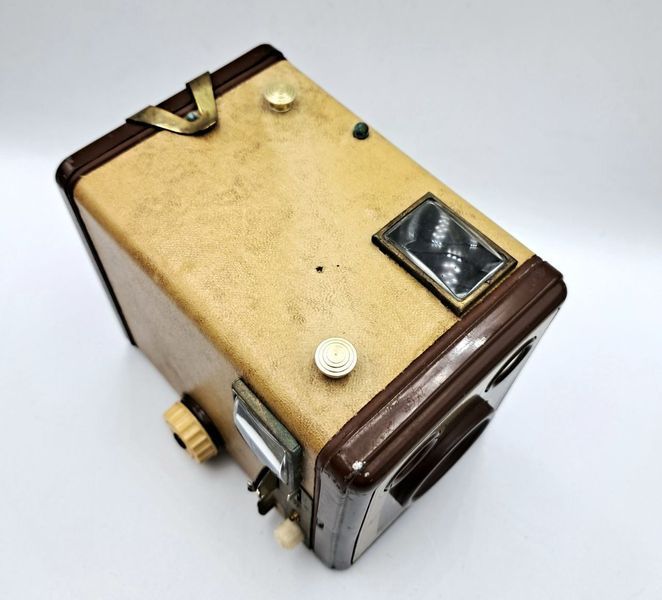 Kodak Six-20 Brownie Model F