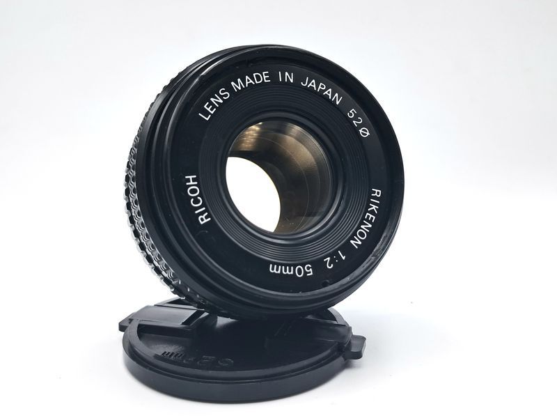 Ricoh Rikenon 1:2 50mm