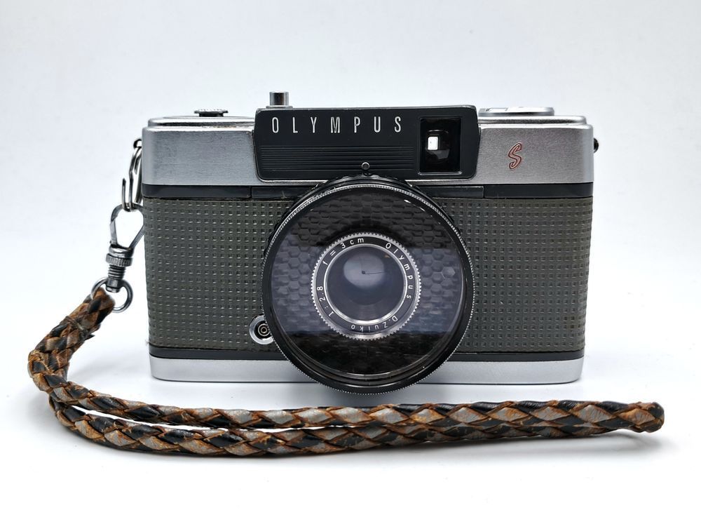 Olympus Pen-EE