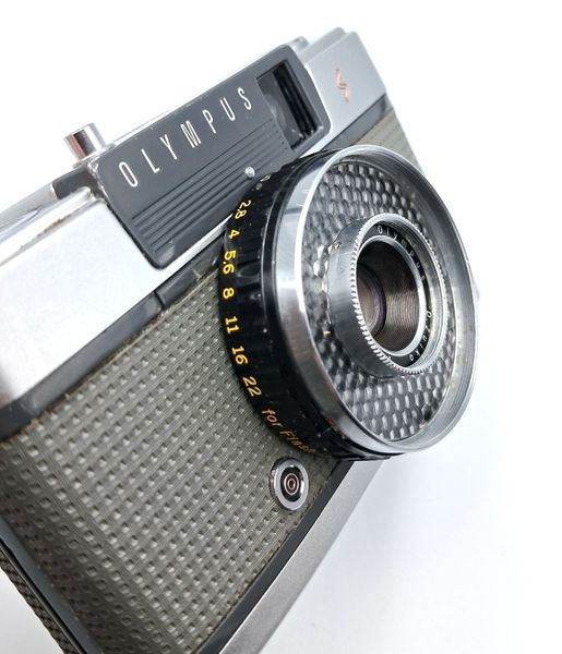 Olympus Pen-EE