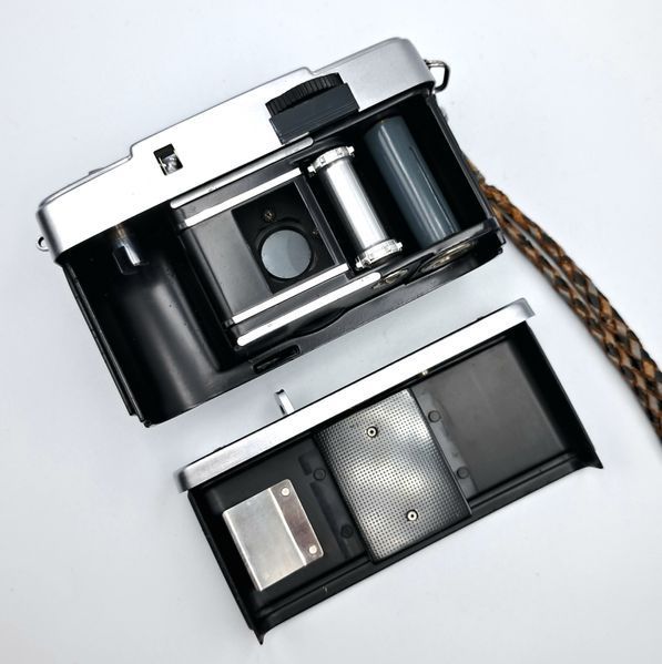 Olympus Pen-EE