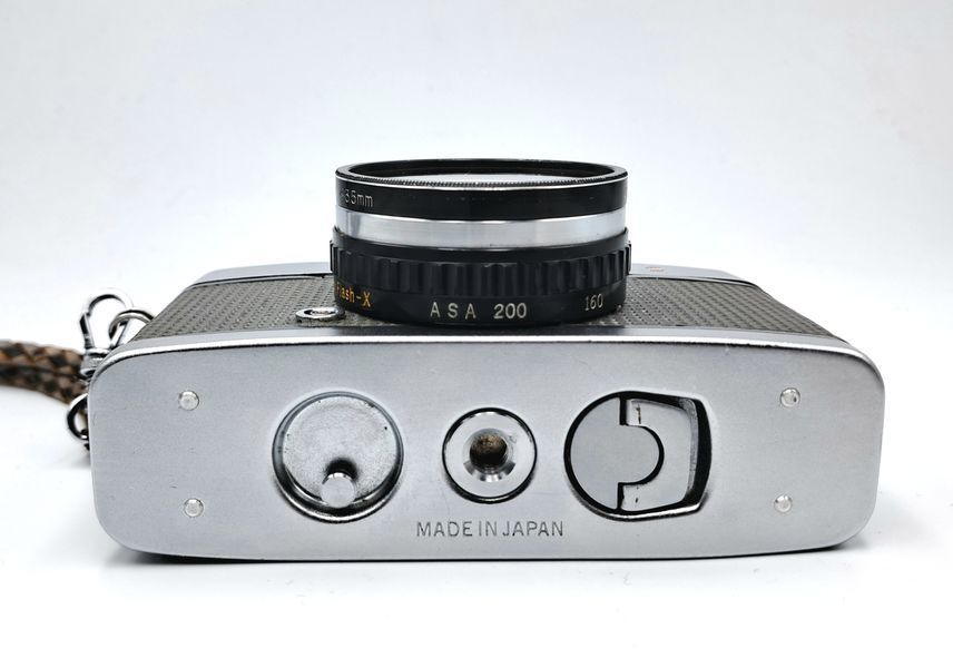 Olympus Pen-EE