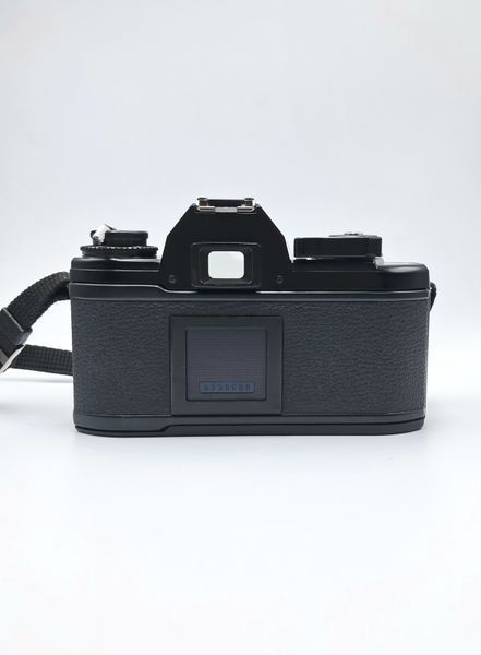 Nikon EM