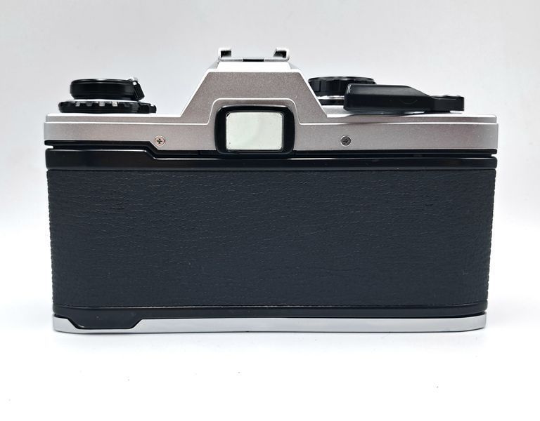 Olympus OM10