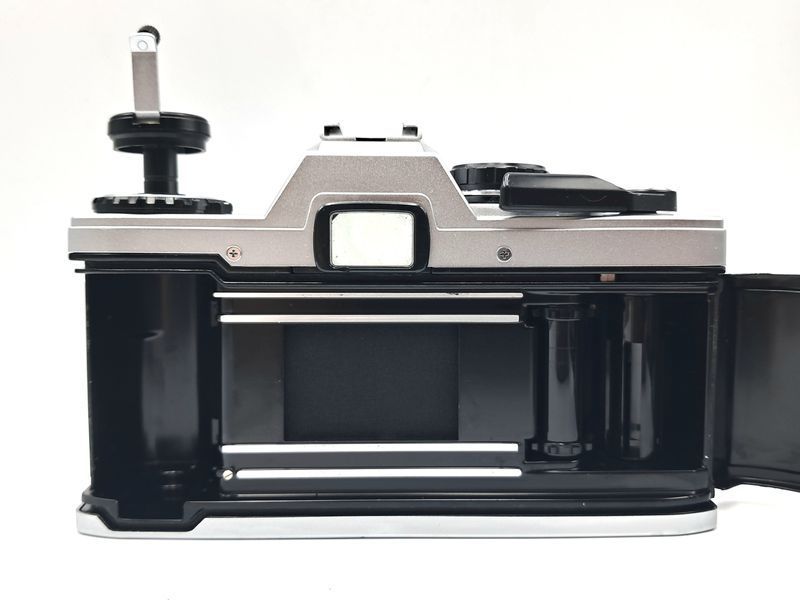 Olympus OM10