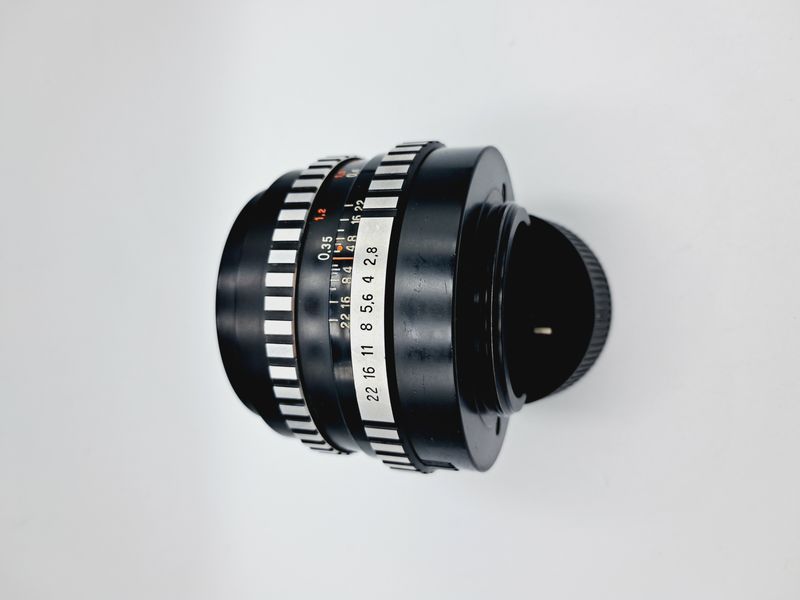 Carl Zeiss Jena Tessar 2.8/50, вигляд з боку