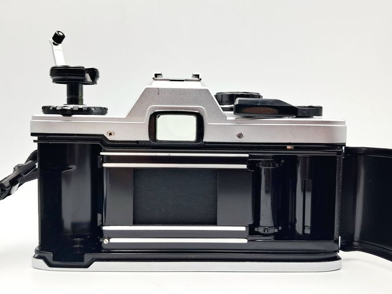 Olympus OM10