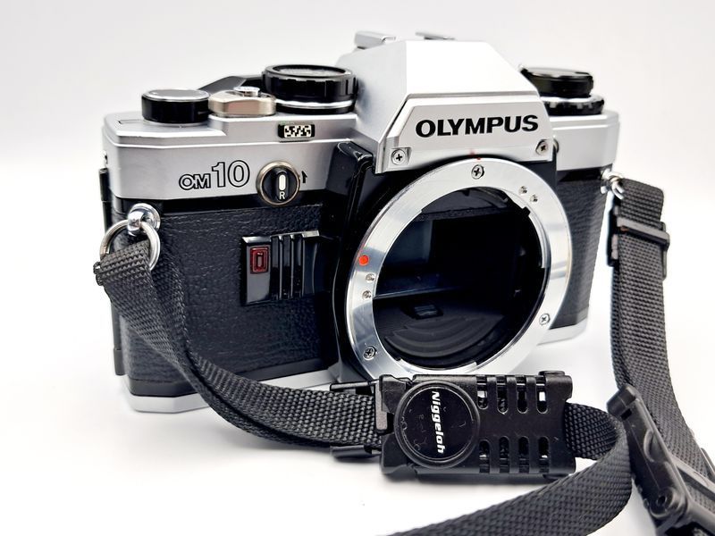 Olympus OM10