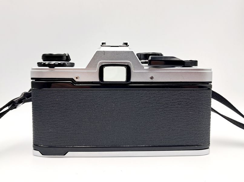 Olympus OM10