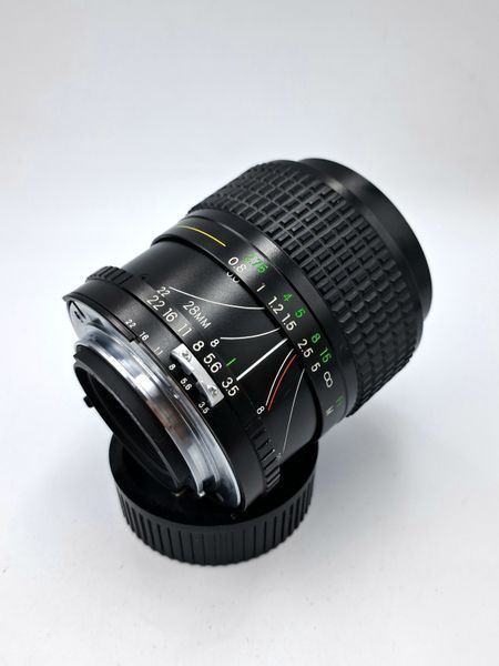 Hanimex 28-70mm 1:3.5-4.8 MC Macro Focusing Zoom