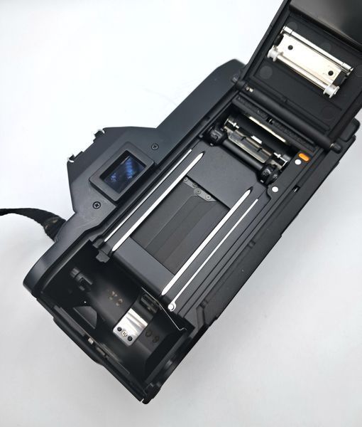 Canon T70