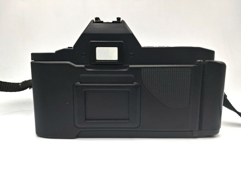 Canon T70
