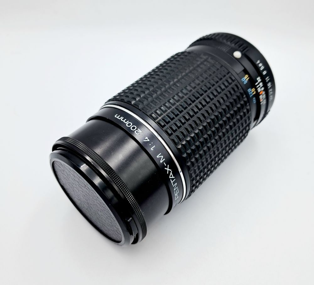 SMC Pentax-M 200mm f/4 із передньою кришкою