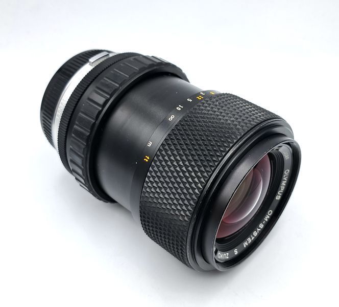 Olympus OM-System S Zuiko Auto-Zoom 35-70mm 1:4