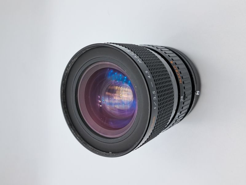 Kiron 28-70mm f/3.5-4.5 Macro Kino Precision