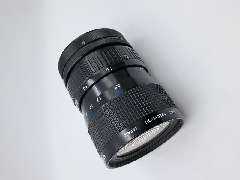 Kiron 28-70mm f/3.5-4.5 Macro Kino Precision