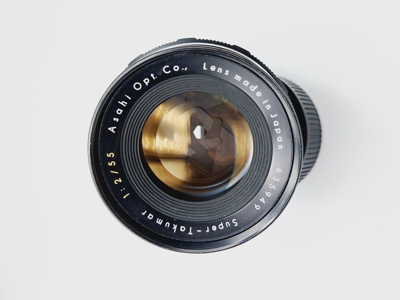 Передня лінза Super-Takumar 55mm f/2 крупним планом