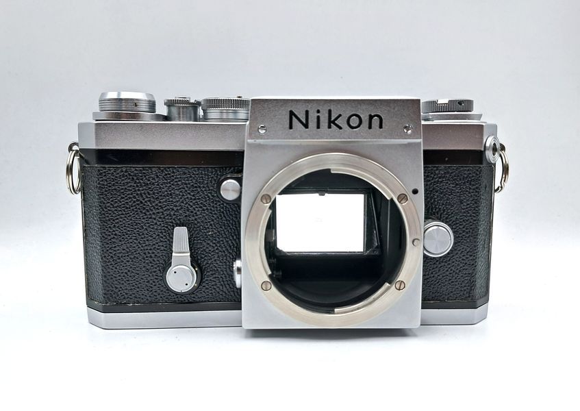 Nikon F