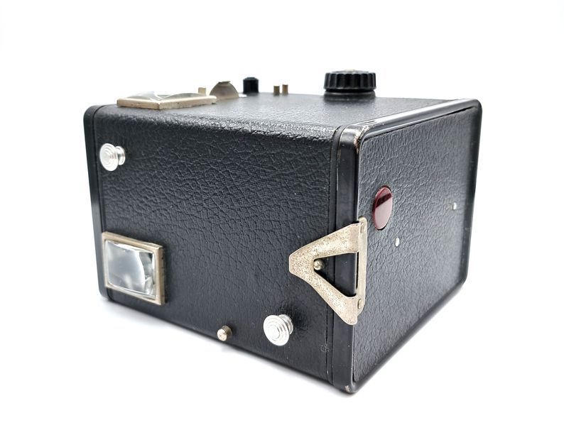 Kodak Brownie Six-20 Model D