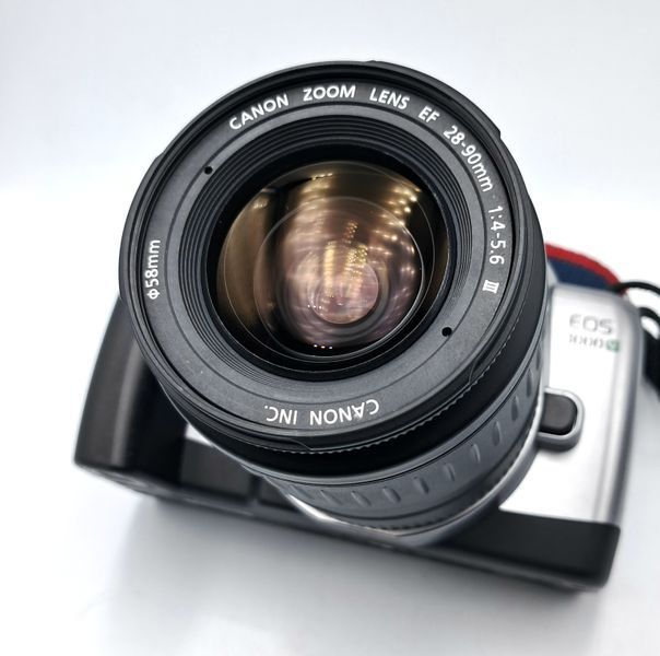 Canon EOS 3000V