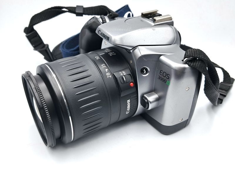 Canon EOS 3000V
