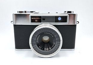 Yashica Minister III