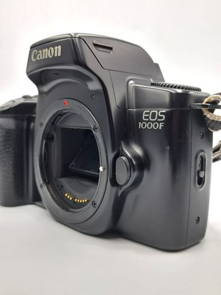 Canon EOS 1000F