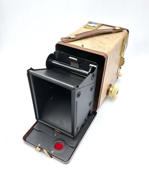 Kodak Brownie Flash IV