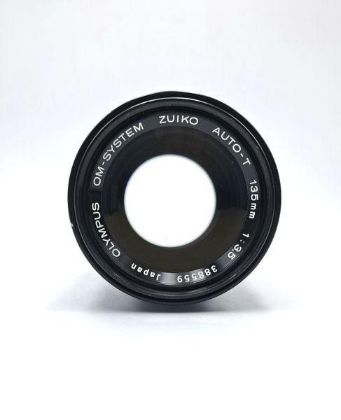 Olympus OM-System Zuiko Auto-T 135mm 1:3.5