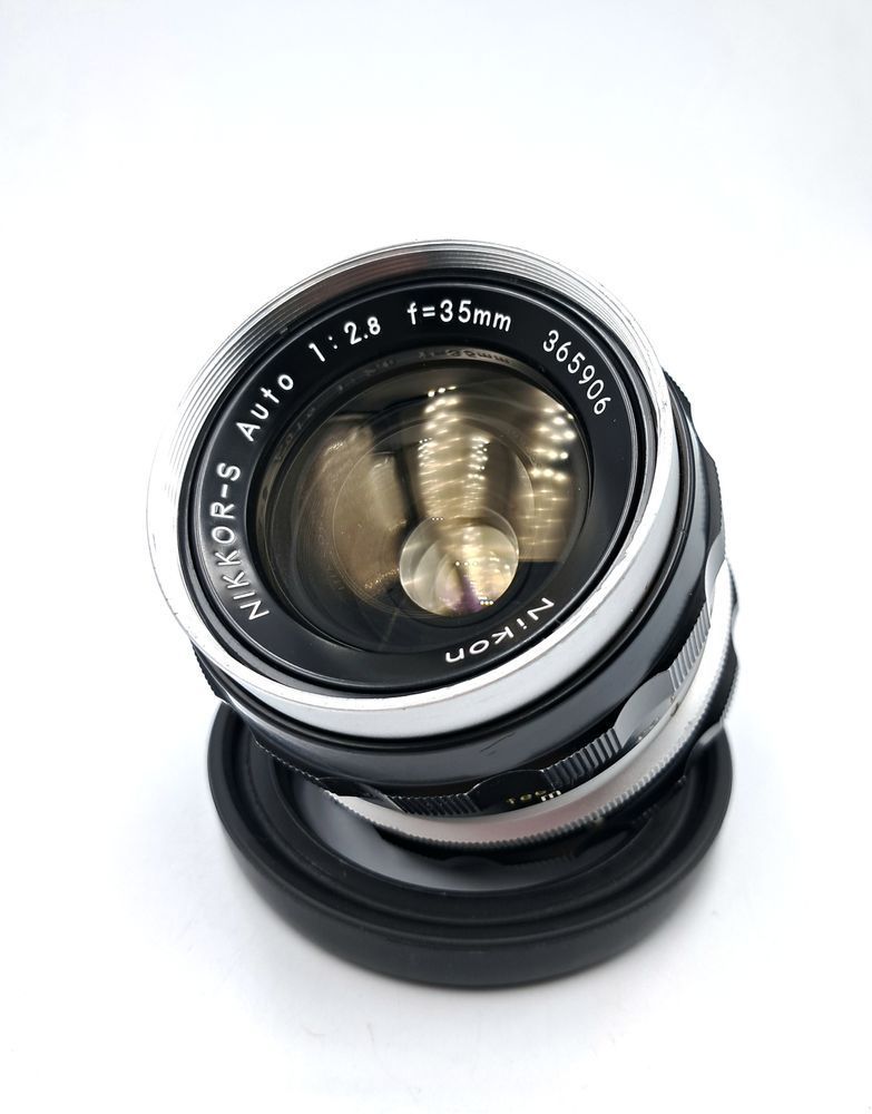 Nikon Nikkor-S Auto 1:2.8 f=35mm
