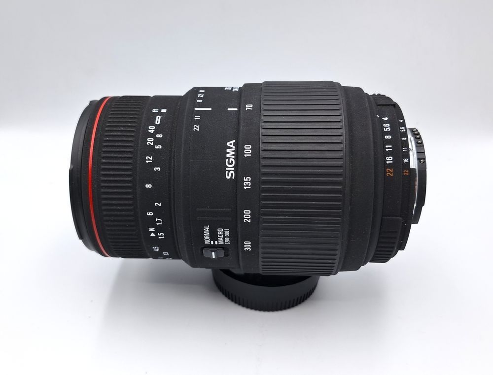 Sigma 70-300mm D 1:4-5.6 AP0 DG