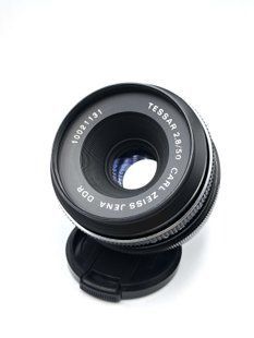Carl Zeiss Jena DDR Tessar 2,8/50 black