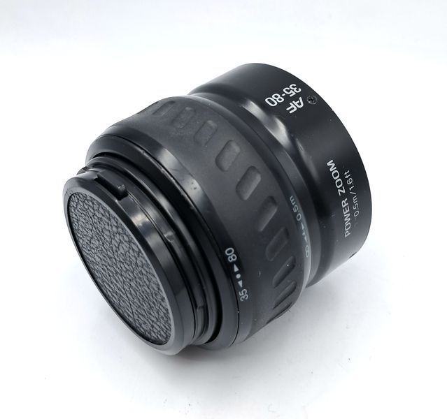 Minolta Dynax SPxi + Minolta AF Power Zoom 35-80mm 1:4-5.6