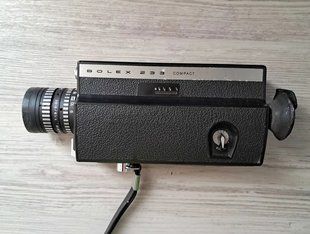 Плівкова кінокамера Bolex 233 Compact Плівкова кінокамера Bolex 233 Compact фото