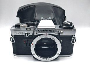 Olympus OM10