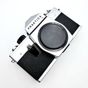 Praktica L