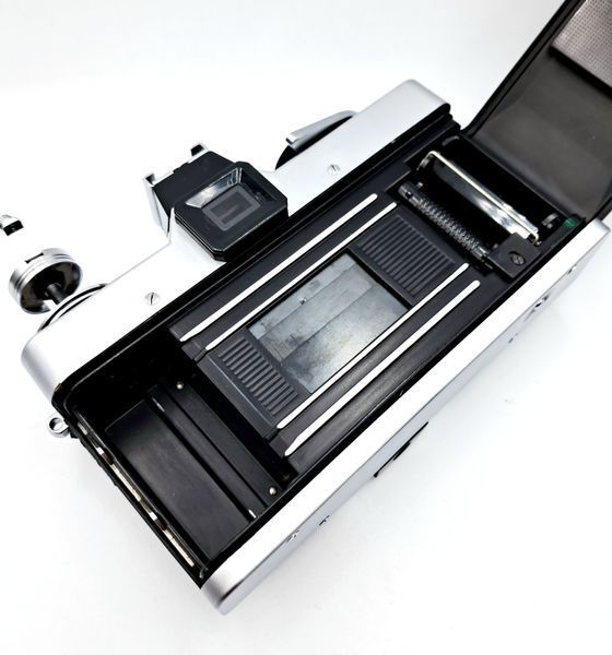 Praktica L