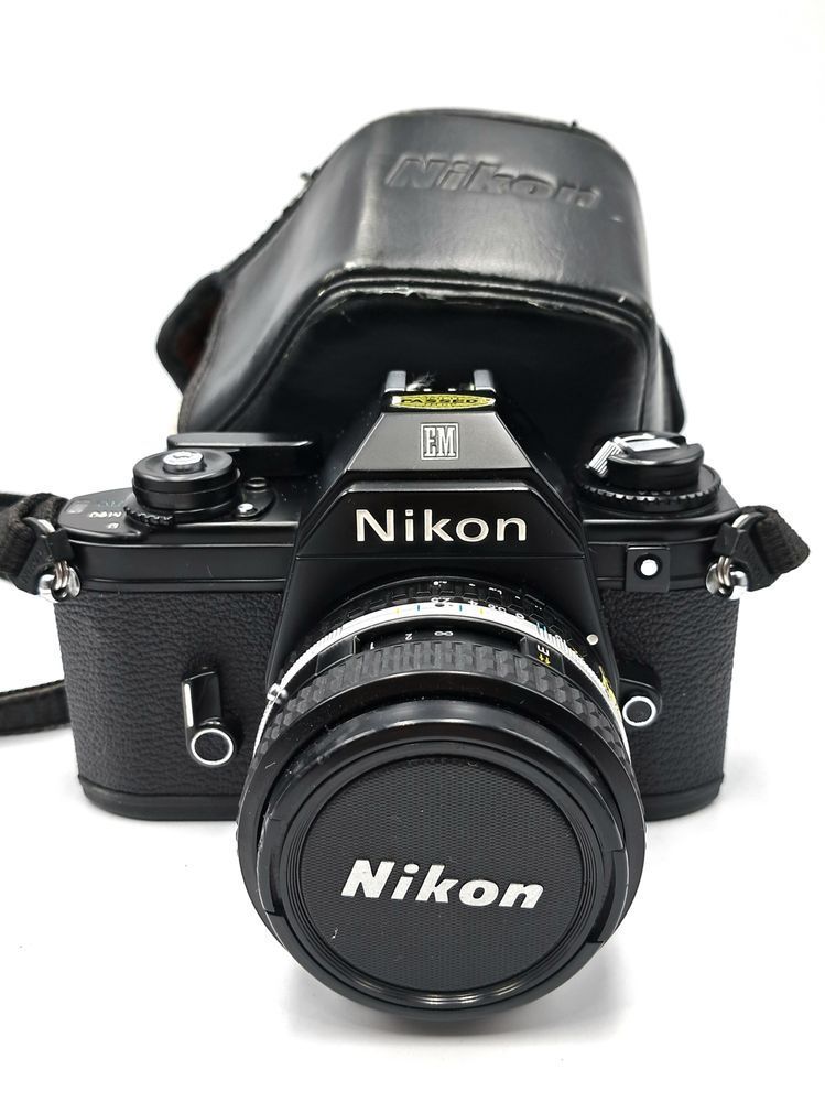 Nikon EM