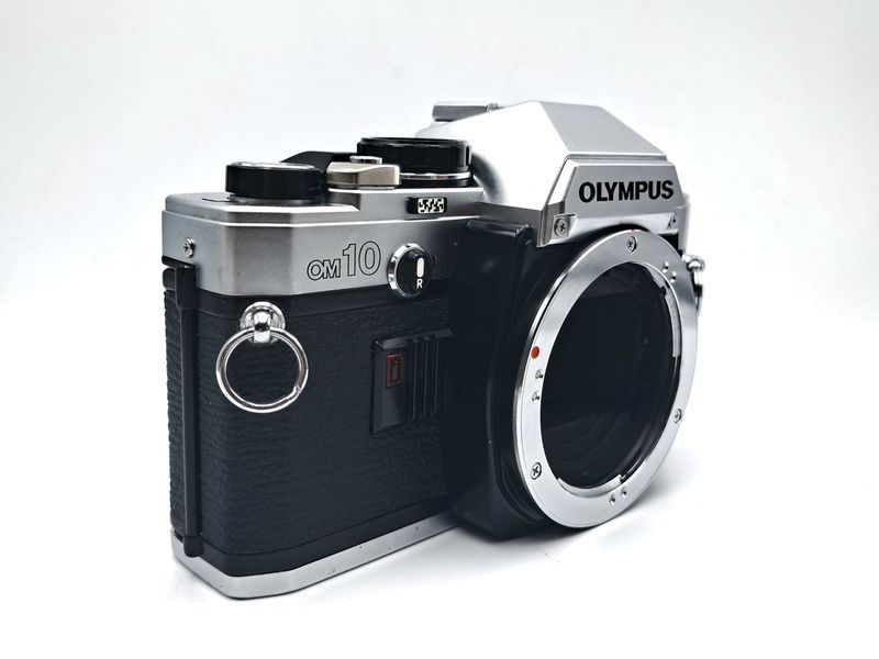 Olympus OM10