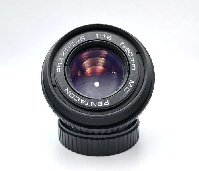 MC Pentacon Practikar 1:1.8 f=50mm