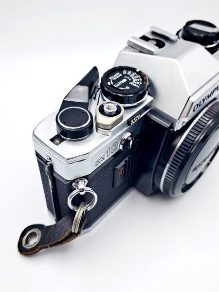Olympus OM10