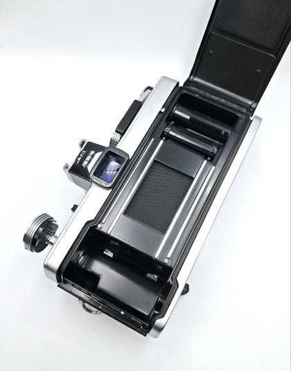 Olympus OM-1 – Легендарна 35мм плівкова камера | Купити в Україні