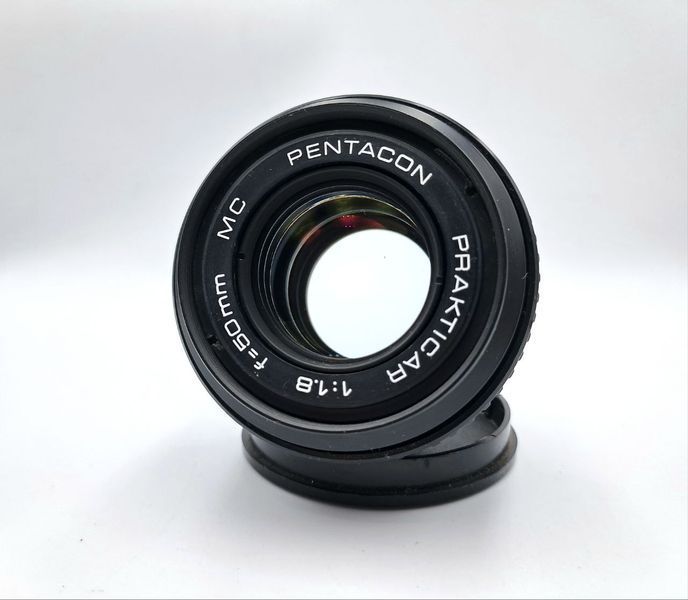 MC Pentacon Prakticar 1:1.8 f=50mm