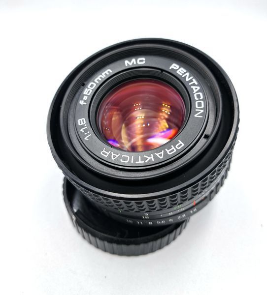 MC Pentacon Prakticar 1:1.8 f=50mm