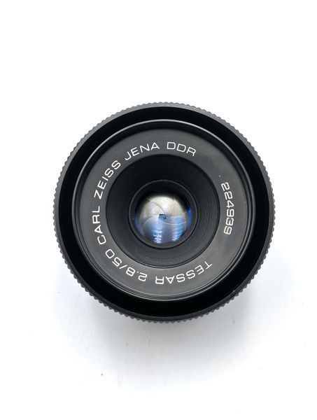 Carl Zeiss Jena DDR Tessar 2,8/50 black